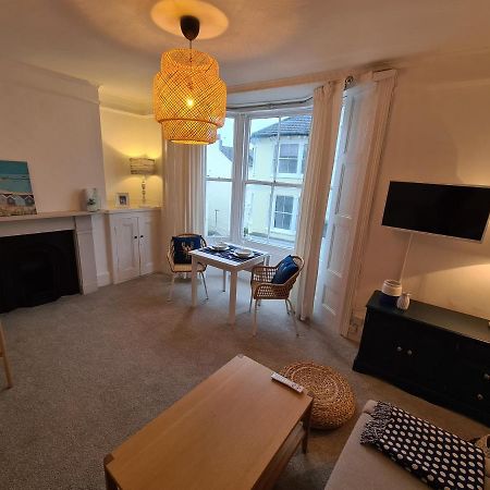 Centrally Located, Comfortable Apartment Near Station, Beach And North Laines Brighton Exteriör bild