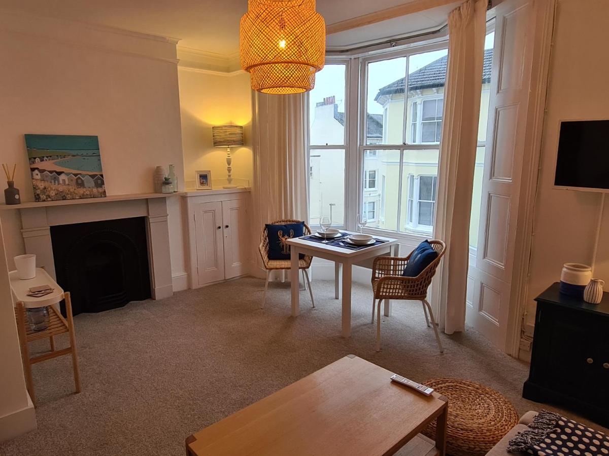 Centrally Located, Comfortable Apartment Near Station, Beach And North Laines Brighton Exteriör bild
